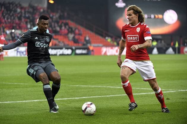 Alexander Scholz defender of Standard Liege and Kenny Tete of Ajax FOOTBALL : Standard Liege vs Ajax Amsterdam - Ligue europeenne UEFA - 08 12 2016 PhotoNews Panoramic  665589923