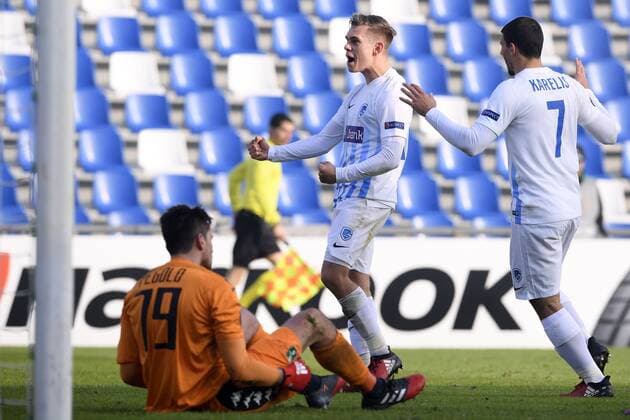 Genk s Leandro Trossard celebrates after scoring during a soccer game between Italian Club U.S. Sassuolo Calcio and Belgian team KRC Genk in Parma, Italy, Friday 09 December 2016, the sixth and last game of the group stage of the Europa League competition, in Group F. The match was scheduled for yesterday, but it was postponed due to heavy fog. YORICKxJANSENS  x04994545x
