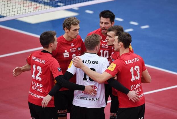 Volleyball 1. Bundesliga Saison 2016 2017 09.12.2016 TV Rottenburg - VCO Berlin Teamkreis TV Rottenburg; Phillip Trenkler, Lars Wilmsen, Johannes Elsaesser, Ferenc Nemeth, Philipp Jankowski und Moritz Karlitzek (v.li.) 