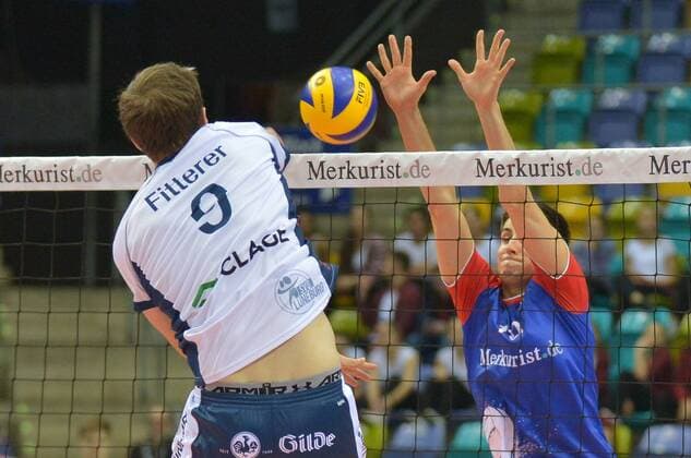 10.12.2016, xtkx, Volleyball 1.Bundesliga Herren, United Volleys - SVG Lueneburg, emspor, v.l. Eric Fitterer (Lueneburg) , Matthias Pomps (Lueneburg) , Rüsselsheim