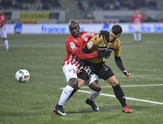 Dia Issiar ( Nancy ) vs Martinez Pablo - Fussball Frankreich, Ligue 1, AS Nancy vs. Angers SCO - 10 12 2016 MAO Panoramic 