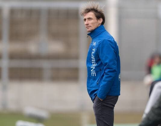 Im Bild Trainer von Turbine Potsdam Matthias RUDOLPH windig stehe Haare zu Berge, Fußball, Allianz Frauen Bundesliga, FC Bayern München - Turbine Potsdam, xmfx