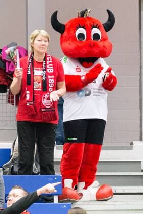 Maskottchen, mascot, Fans, Publikum, Zuschauer, Stimmung, Volleyball, Women s Champions League, Dresdner SC - Eczacibasi VitrA Istanbul, xprx