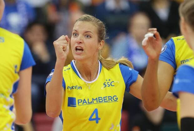 Stuttgart , Volleyball Bundesliga Allianz MTV Stuttgart vs. SSC Palmberg Schwerin , Jubel Maren Brinker ( Schwerin )