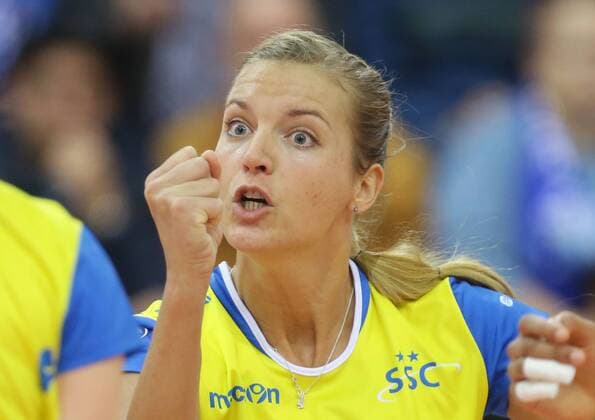 Stuttgart , Volleyball Bundesliga Allianz MTV Stuttgart vs. SSC Palmberg Schwerin , Jubel Maren Brinker ( Schwerin )