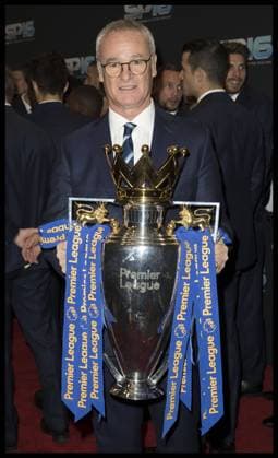 18 12 2016. Birmingham, United Kingdom. Leicester City Football Club manager Claudio Ranieri with the Premiership Trophy at the BBC Sports Personality of the Year in Birmingham, United Kingdom.  xStephenxLockx xixImagesx IIM-14044-0068