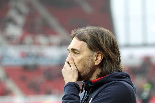 v.li.: Trainer Martin Schmidt (1. FSV Mainz 05) Portrait, Porträt enttäuscht schauend, Enttäuschung, disappointed , Fussball, Bundesliga, 1. FSV Mainz 05 - Hamburger SV, xmrx