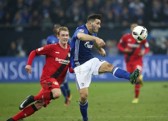 11.12.2016, Fussball GER, 1. Bundesliga Saison 2016 2017, 14. Spieltag, FC Schalke 04 - Bayer 04 Leverkusen 0:1, Sead Kolasinac (Schalke 04), re., gegen Julian Brandt (Bayer 04 Leverkusen)