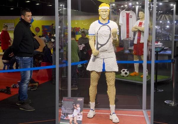 An exhibition of models from Lego bricks featuring a five-meter Titanic and a statue of Czech-born tennis champion Martina Navratilova, installed at the Vystaviste exhibition grounds by Polish organisers, was unveiled by former cross-country skiing champion Katerina Neumannova, not on the photo, today, on Tuesday, January 3, 2017. (CTKxPhoto VitxSimanek) CTKPhotoP201701030651601  VIS 005