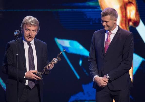 WARSZAWA 07.01,2017 OSIEMDZIESIATYDRUGI PLEBISCYT PRZEGLADU SPORTOWEGO NA SPORTOWCA ROKU 2016 TEATR POLSKI GALA -- ZBIGNIEW BONIEK BOGDAN WENTA -- Ball champions of Choose the best athlete of 2016 Sportler des Jahres  MBI20170107_7869