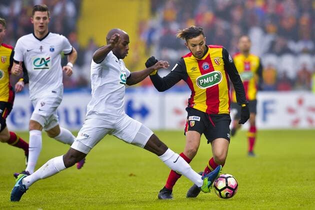 Abdellah Zoubir (Lens) vs Rivierez Jonathan (Metz) FOOTBALL : RC Lens vs FC Metz - 32e coupe de France - 08 01 2017 JBAutissier Panoramic 