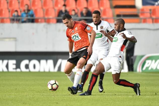 Fußball, Coupe de France, FC Lorient - OGC Nizza Lautoa Wesley (FC Lorient) - PEREIRA Ricardo (Nice) FOOTBALL : CDF - FC Lorient - OGC Nice - 08 01 2017 BrunoPerrel Panoramic 