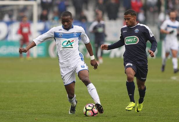 Fußball, Coupe de France, AJ Auxerre - ES Troyes AC (Auxerre) Francois Xavier Fumutamuzo (Troyes) Tristan Dingome FOOTBALL : Auxerre vs Troyes - 32E Coupe France - 08 01 2017 StephanieGrossetete Panoramic 
