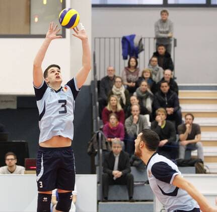 Volleyball Hessen - U21 U 21 WM-Qualifikation Männer 08.01.2017 Germany (ws) - Romania (blau) v.l. Filip Andrei Constantin (Romania 3), Tudor Magdas (Romania 1) Germany - Romania