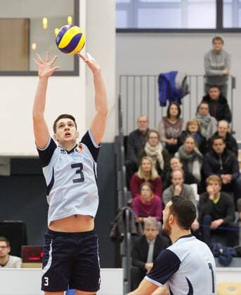 Volleyball Hessen - U21 U 21 WM-Qualifikation Männer 08.01.2017 Germany (ws) - Romania (blau) v.l. Filip Andrei Constantin (Romania 3), Tudor Magdas (Romania 1) Germany - Romania