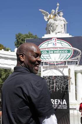 Forme basketball player Gary Peyton participates at the presentation of the NBA Basketball Herren USA regular games that will be played in Mexico, in Mexico City, 10 January 2017. EFE Alex Cruz THE NBA PRESENTS NBA GAMES IN MEXICO !ACHTUNG: NUR REDAKTIONELLE NUTZUNG!  MEX010 20170110-636196824111868689