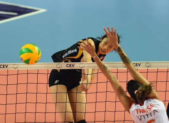 Turkish Vakifbank s player Zhu Ting (Back) spikes the ball during the 2017 CEV Women s Volleyball Champions League Group D match against Eczacibasi of Turkey in Istanbul, Turkey, on Jan. 10, 2017. Vakifbank won 3-2. ) (SP)TURKEY-ISTANBUL-WOMEN S VOLLEYBALL-CEV CHAMPIONS LEAGUE-VAKIFBANK VS ECZACIBASI HexCanling 