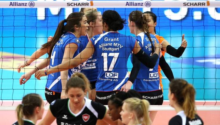 14.01.2017, Deutschland, Stuttgart, Volleyball Bundesliga Damen 14 Spieltag,Saison 2016 2017 Allianz MTV Stuttgart vs. Köpenicker SC Berlin: Jubel MTV Stuttgart
