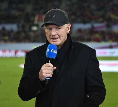 14.01.2017, Fussball GER, Turnier, Telekom Cup 2017, Spiel 1, Fortuna Duesseldorf - FC Bayern Muenchen, Stefan Effenberg als Sat1 RAN Fussballexperte