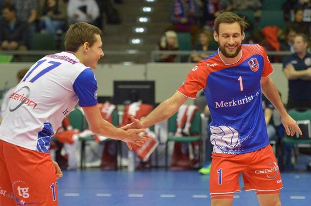 15.01.2017, xtkx, Volleyball 1.Bundesliga Herren, United Volleys - Solingen Volleys, emspor, v.l. Jan Zimmermann (United Volleys) , Florian Ringseis (United Volleys) , Rüsselsheim