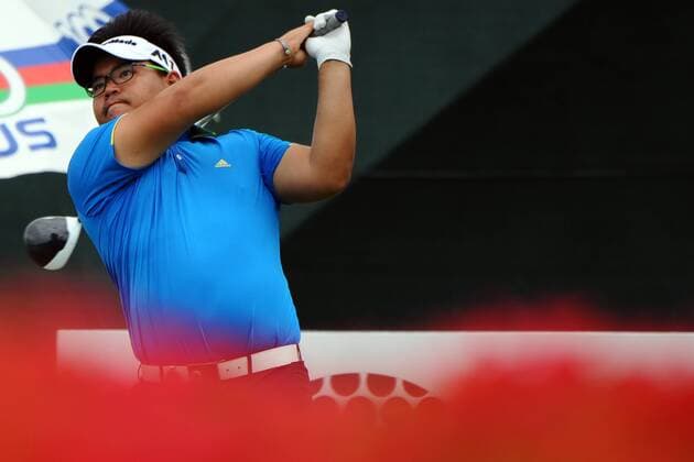 (170120) -- SINGAPORE, Jan. 20, 2017 -- Panuphol Pittayarat of Thailand tees off during the SMBC Singapore Open at Singapore s Sentosa Golf Club, Jan. 20, 2017. ) (SP)SINGAPORE-GOLF-SMBC SINGAPORE OPEN ThenxChihxWey 