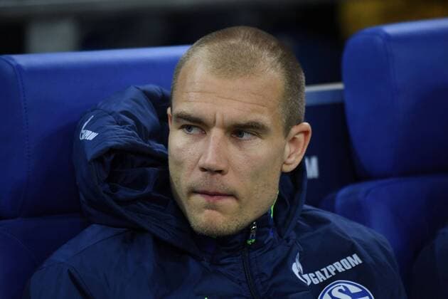 27.01.2017, xjhx, Fussball 1.Bundesliga, Schalke 04 - Eintracht Frankfurt, emspor, v.l. Holger Badstuber (FC Schalke 04) Gelsenkirchen