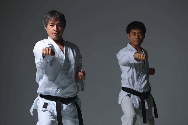 Japanese karate masters fighting R160619_MR01.jpg,xR160619_MR02.jpg  (qdwg001023)