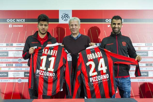 Bilder des Tages - SPORT Fußball, OGC Nizza präsentiert Neuzugänge Srarfi und Obbadi Mounir Obbadi (OGC Nice) - Lucien Favre (OGC Nice) - Bassem Srarfi (OGC Nice) FOOTBALL : PK OGC Nice - Ligue 1 - 01 02 2017 NorbertScanella Panoramic 