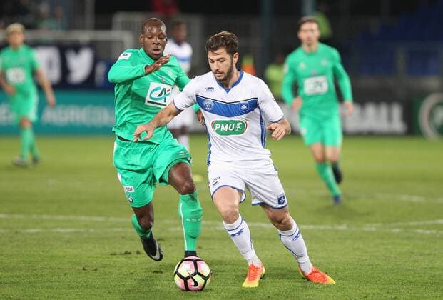 Fußball, Coupe de France, AJ Auxerre - AS St. Etienne (Auxerre) Stephane Sparagna (St Etienne) Amadou Keyta FOOTBALL : Auxerre vs St Etienne - 16e Coupe France - 01 02 2017 StephanieGrossetete Panoramic 