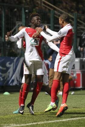 Fußball, Coupe de France, Chambly - AS Monaco Kevin Ndoram (Monaco), Kylian Lottin Mbappe (Monaco) - Fussball Frankreich, Coupe de France, FC Chambly vs. AS Monaco - 01 02 2017 GwendolineLeGoff Panoramic 