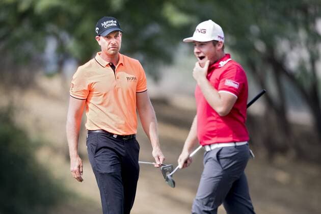 170202 Henrik Stenson, (SWE) och Tyrrell Hatton, England - Tag 1 - Dubai Dessert Classic - 2 februar 2017 .  Copyright: LUDVIGxTHUNMAN BB170202LT076