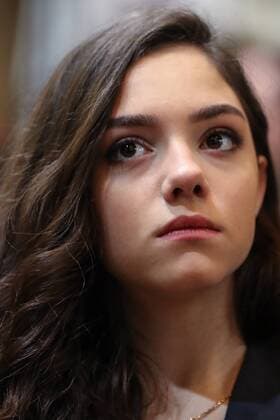 Verleihung Russischer Sportpreis MOSCOW, RUSSIA - FEBRUARY 2, 2017: Figure skating Eiskunstlauf world champion Evgenia Medvedeva attends the 2016 Silver Doe awards ceremony at the Russian Olympic Committee (ROC) building. The award was established by Russia s Federation of Sports Journalists and is presented annually to outstanding sportsmen and coaches. SergeiSavostyanov TASS  TS03FBFC