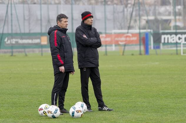 Fußball, OGC Nizza Training Lucien Favre (Coach OGC Nice) - Adrian Ursea (Coach adjoint) Fußball FRA - Training OGC Nizza - Ligue 1 - 02 02 2017 NorbertScanella Panoramic 