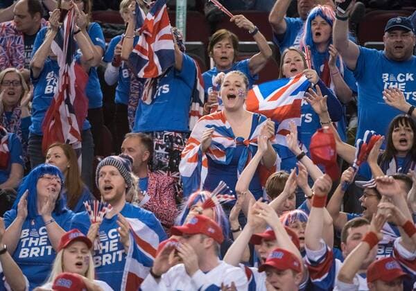 February 5, 2017 - Ottawa, Ontario, Canada - OTTAWA, ON - FEBRUARY 5: Great Britain fans cheer on Kyle Edmund during his singles match against Denis Shapovalov of Canada on day three of the Davis Cup World Group tie between Canada and Great Britain at TD Place Arena on February 5, 2017 in Ottawa, Ontario, Canada. Tennis: Canada v GB: Davis Cup by BNP Paribas World Group First Round - ZUMAk120 20170205_zap_k120_060 Copyright: xStevexKingsmanx
