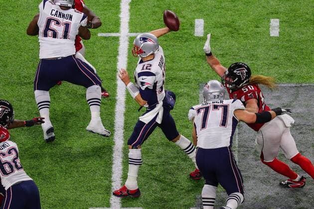HOUSTON, TX - FEBRUARY 05: New England Patriots quarterback Tom Brady (12) during the first half of Super Bowl LI on February 5, 2017, at NRG Stadium in Houston, TX. (Photo by Rich Graessle Icon Sportswire) NFL American Football Herren USA FEB 05 Super Bowl LI - Falcons v Patriots Icon020517051451 EDITORIAL USE ONLY