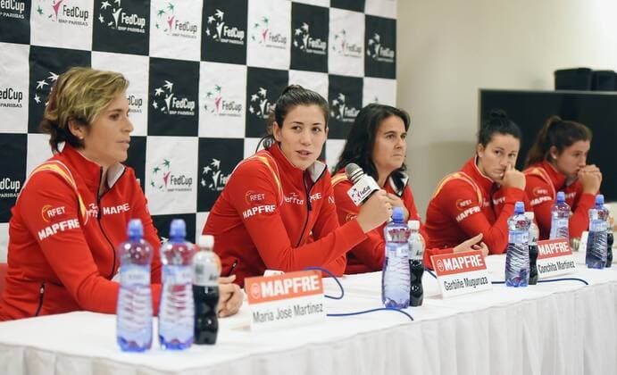 From left tennis players Maria Jose Martinez, Gabrine Muguruza, captain Conchita Martinez, Lara Arruabarrena and Sara Sorribes from Spain during the press conference PK Pressekonferenz prior to first round 2017 Fed Cup in Ostrava, Czech Republic, February 8, 2017. (CTKxPhoto JaroslavxOzana) CTKPhotoP201702080509301  jao 2