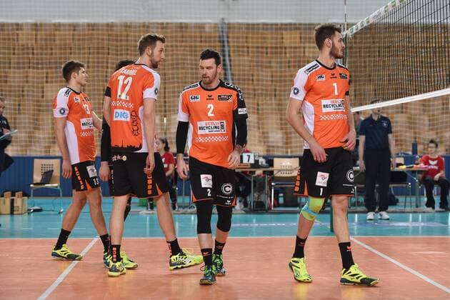 Volleyball, Herren, Saison 2016 17, 1. Bundesliga, VC Olympia Berlin - BR Volleys, Ruben Schott (Nr. 13, Berlin Recycling Volleys), Paul Carroll (Nr. 12, Berlin Recycling Volleys), Steven Marshall (Nr. 2, Berlin Recycling Volleys), Aleksandar Okolic (Nr. 1, Berlin Recycling Volleys), 08.02.17,