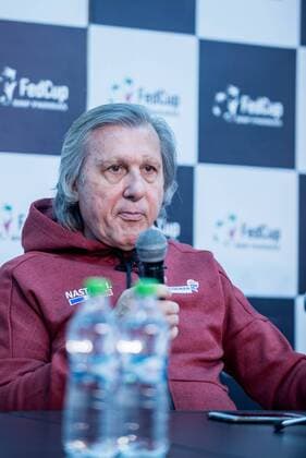 Tennis - FED Cup by BNP 2017 game between Romania and Belgium February 2017 February 8, 2017: Ilie Nastase the Romanian FED Cup team captain during the FED Cup by BNP 2017 game between Romania and Belgium at Sala Polivalenta, Bucuresti, Romania ROU. Foto: CronosFoto Catalin Soare