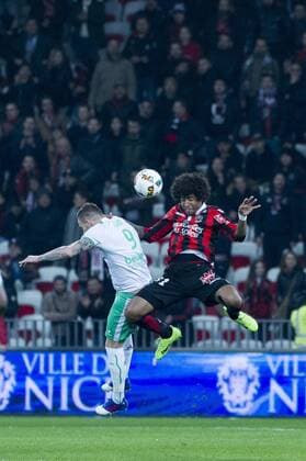 Dante (OGC Nice) - Nolan Roux (Saint Etienne) FOOTBALL : OGC Nice vs Saint Etienne - Ligue 1 - 08 02 2017 NorbertScanella 