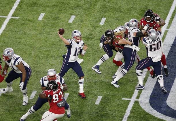 February 05, 2017 New England Patriots quarterback Tom Brady (12) throws a pass during Super Bowl LI between the New England Patriots and the Atlanta Falcons at NRG Stadium in Houston, Texas. CSM NFL American Football Herren USA 2017: Super Bowl LI FEB 05 - ZUMAc04_ 20170205_zaf_c04_376 Copyright: xCharlesxBausx