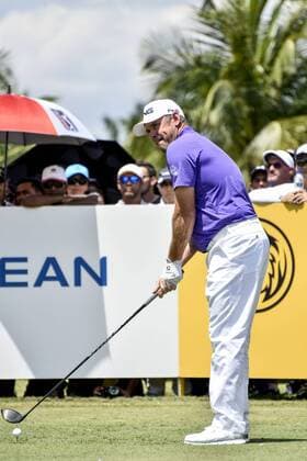 February 9, 2017 - Kuala Lumpur, MALAYSIA - Lee WESTWOOD of England plays a shot during Day One of the Maybank Championship Malaysia at Saujana Golf Club on February 9, 2017 in Kuala Lumpur, Malaysia. Golf 2017 - Maybank Championship Malaysia - ZUMAj91_ 20170209_zap_j91_021 Copyright: xChrisxJungx