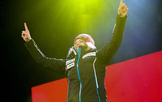 ALPINE SKIING - FIS Ski WC St. Moritz SANKT MORITZ,SWITZERLAND,10.FEB.17 - ALPINE SKIING - FIS Alpine World Ski Championships, alpine combined, ladies, award ceremony. Image shows the rejoicing of Michelle Gisin (SUI). GEPAxpictures xChristianxWalgram