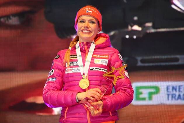BIATHLON - IBU World Championships Hochfilzen HOCHFILZEN,AUSTRIA,10.FEB.17 - BIATHLON - IBU World Championships, 7.5km sprint, ladies, award ceremony. Image shows Gabriela Koukalova (CZE). Keywords: medal. GEPAxpictures xMathiasxMandl
