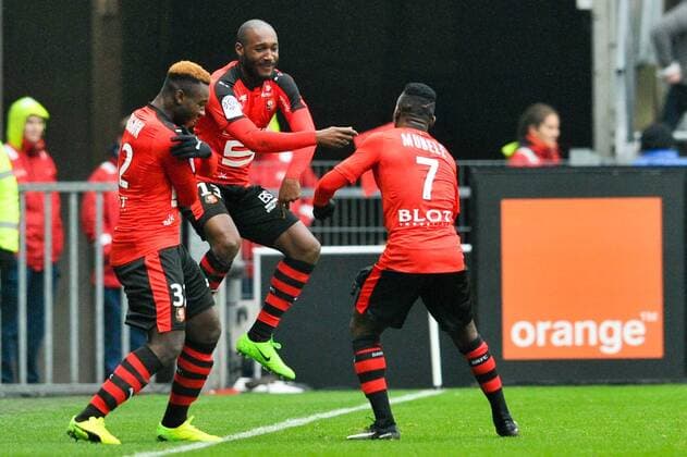13 Giovanni SIO (ren) - 32 Joris GNAGNON (ren) - FOOTBALL : Stade Rennes vs OGC Nice - Ligue 1 - 12 02 2017 FEP Panoramic 