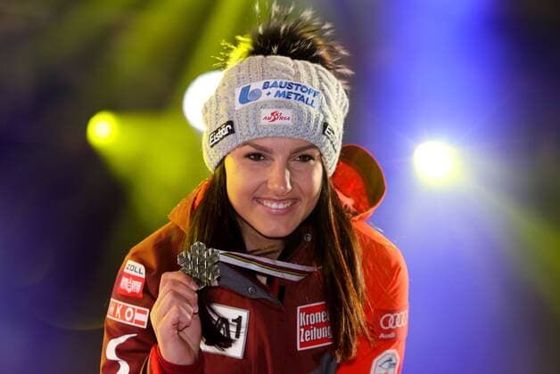 Ski Alpin, WM in St. Moritz, Siegerehrung Abfahrt der Damen ALPINE SKIING - FIS Ski WC St. Moritz SANKT MORITZ,SWITZERLAND,12.FEB.17 - ALPINE SKIING - FIS Alpine World Ski Championships, downhill, men, Audi house. Image shows Stephanie Venier (AUT). Keywords: medal. GEPAxpictures xMarioxKneisl