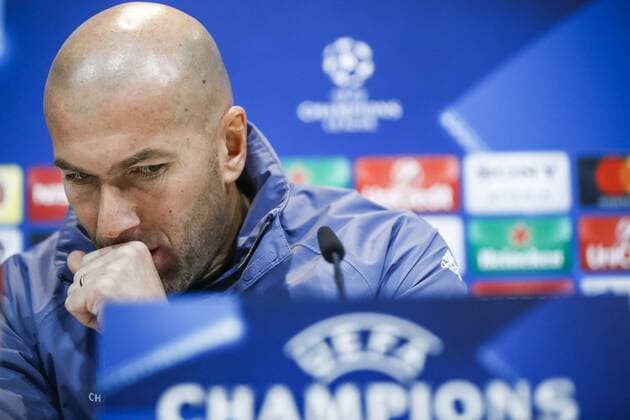 Real Madrid s French head coach, Zinedine Zidane, during a press conference PK Pressekonferenz held after a team s training session at Valdebebas sports complex in Madrid, Spain, 14 February 2017. Real Madrid will face SSC Napoli in a Champions League round of 16 first leg soccer match the upcoming 15 February. REAL MADRID PRESS CONFERENCE !ACHTUNG: NUR REDAKTIONELLE NUTZUNG!  Copyright: xEmilioxNaranjox GRA077 20170214-636226781102443326