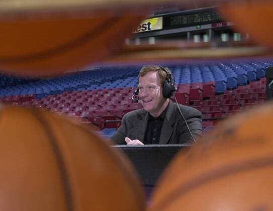 -- Tuesday, April 10, 2001, Sacramento, Calif.-- Grant Napear, likes to have a good time with his listeners on his sports talk show on KHTK 1140 AM, Tuesday afternoon he discussed the Sacramento Kings standings in the playoffs and what a win or loss would mean to the team against the Clippers that night. Napear, arrives at Arco Arena for his talk show at about 3:30 p.m. and takes a seat near the court accompanied by the empty seats at the arena. ( The Sacramento Bee ) ZUMA Press Sacramento Bee Image Archive  - ZUMALS.J 77320004st Copyright: xHectorxAmezcuax
