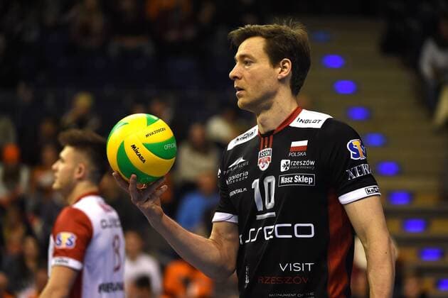Volleyball, Herren, Saison 2016 17 CEV Champions League, 5. Spieltag, BR Volleys - Asseco Resovia Rzeszow, Jochen Schöps (Nr. 10, Asseco Resovia Rzeszow) is Kapitän der deutschen Nationalmannschaft, 14.02.17,