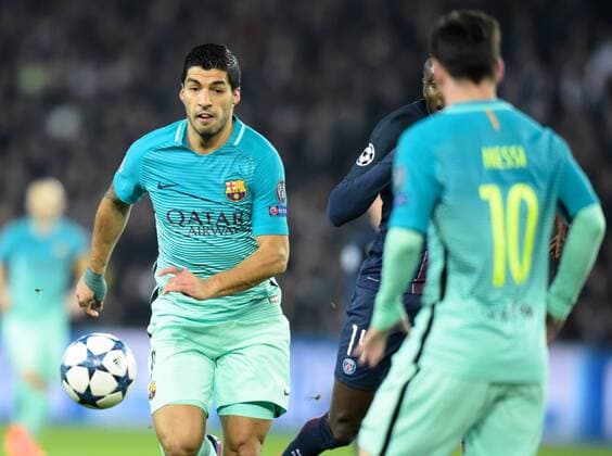 Fußball, CL, Paris St. Germain - FC Barcelona Luis Suarez ( Barcelona ) FOOTBALL : Paris Saint Germain vs FC Barcelona - Ligue des Champions - Paris - 14 02 2017 FedericoPestellini Panoramic 
