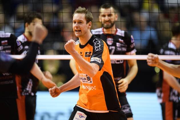 14.02.2017, Max Schmeling Halle, Berlin Volleyball, 2017 CEV Volleyball Champions League, Vorrunde, Berlin Recycling Volleys (GER) vs. Asseco Resovia Rzeszow (POL) Jubel Sebastian Kühner Kuehner ( 10 Berlin)